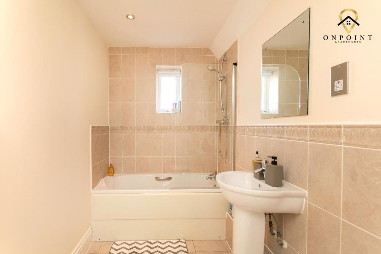 ✰Onpoint -Large 2 Bedroom Apt With Parking!✰ Nottingham Dış mekan fotoğraf
